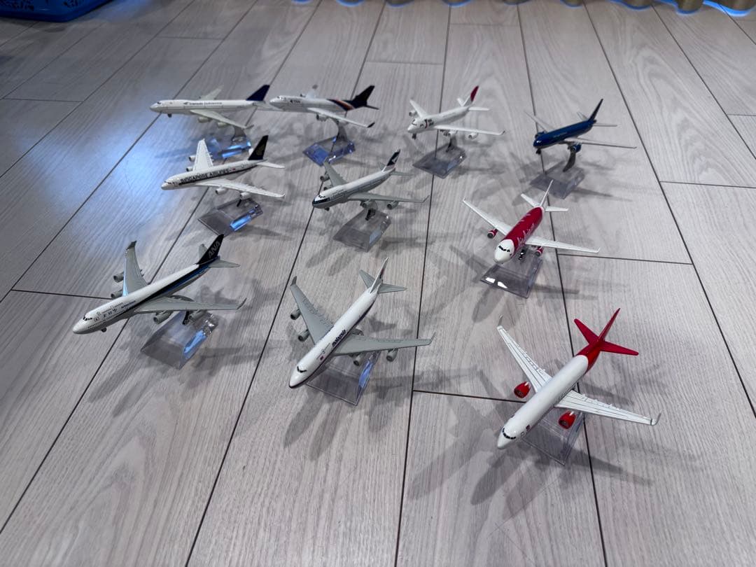 タイムセール　一機5000円超航空機モデル 10機セット 1/200スケール
