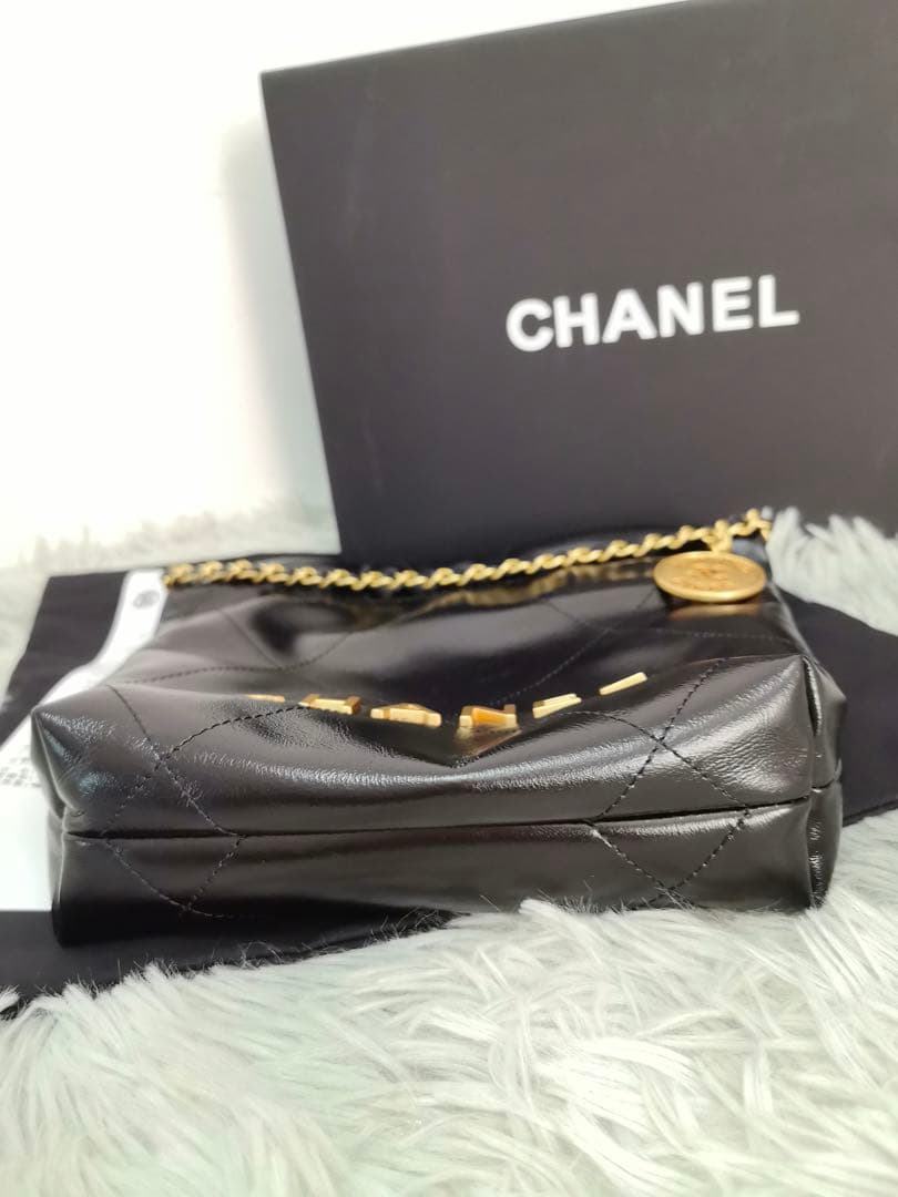 シャネル CHANEL 22ミニ チェーンショルダーバッグ
