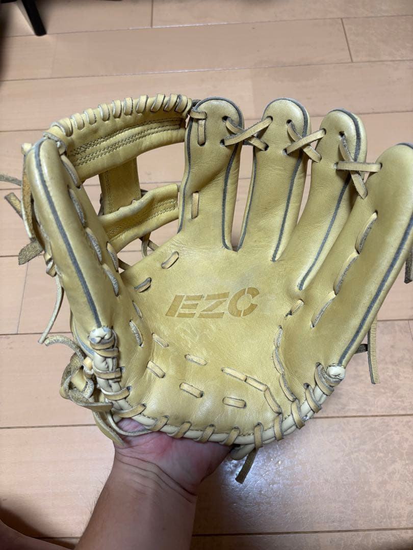 Wilson【EZC 】ベージュグローブ