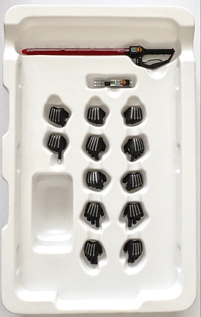 S.H.Figuarts真骨彫製法 仮面ライダーファイズアクセルフォーム 開封品