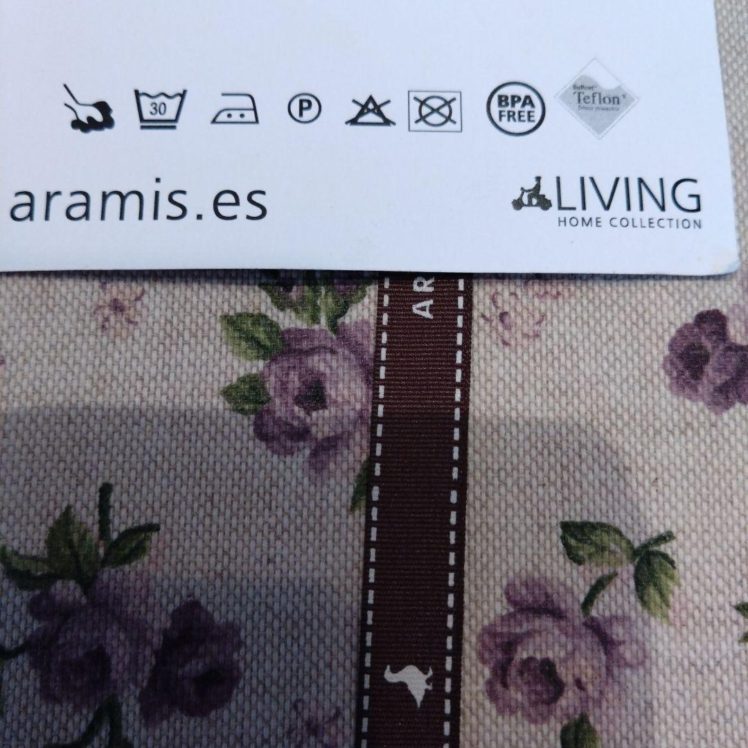未使用　スペイン撥水加工テーブルクロス　花柄