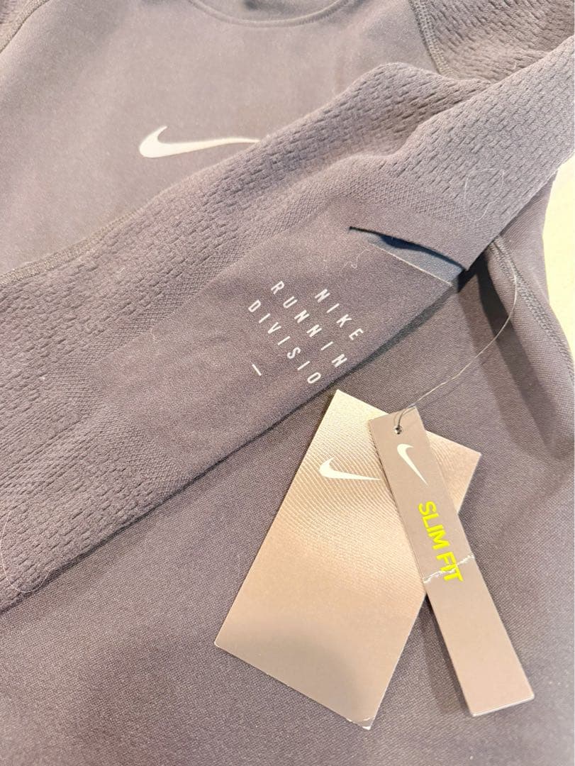 新品【Nike】長袖ランニングシャツ ブラック