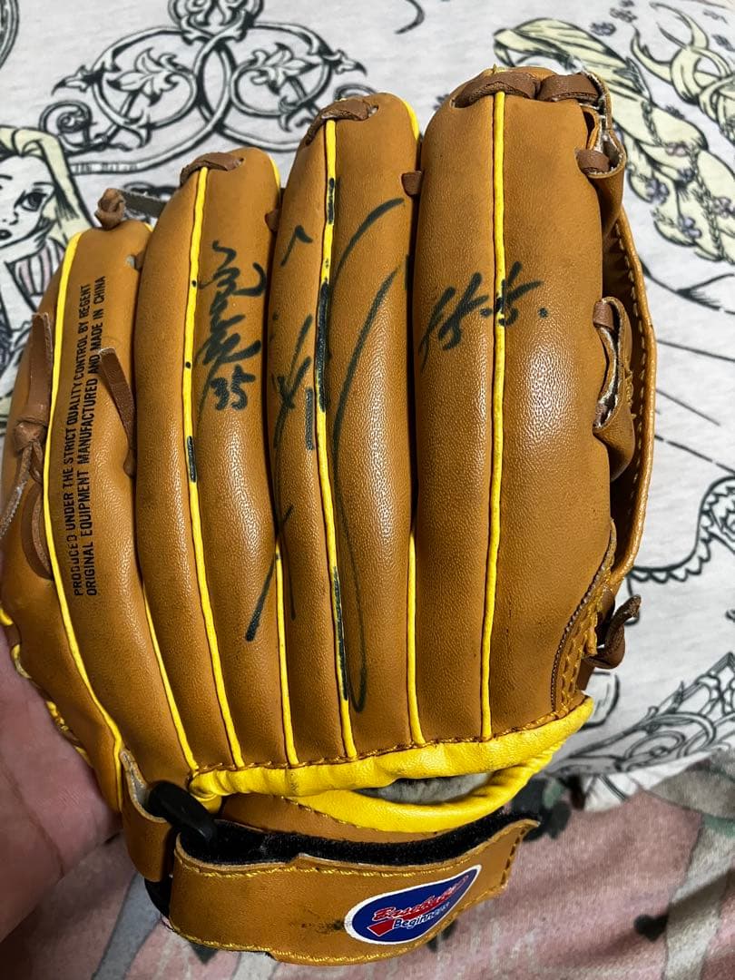 フィンガーフィットアジャスター 軟式グローブ サイン入り