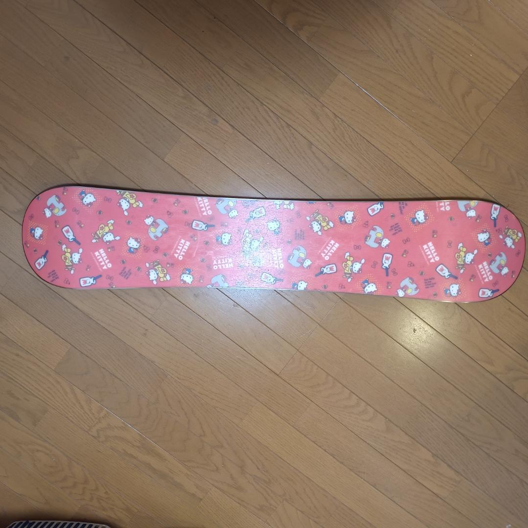【送料込み】HELLO KITTY スノーボード　ハローキティ 110cm 中古