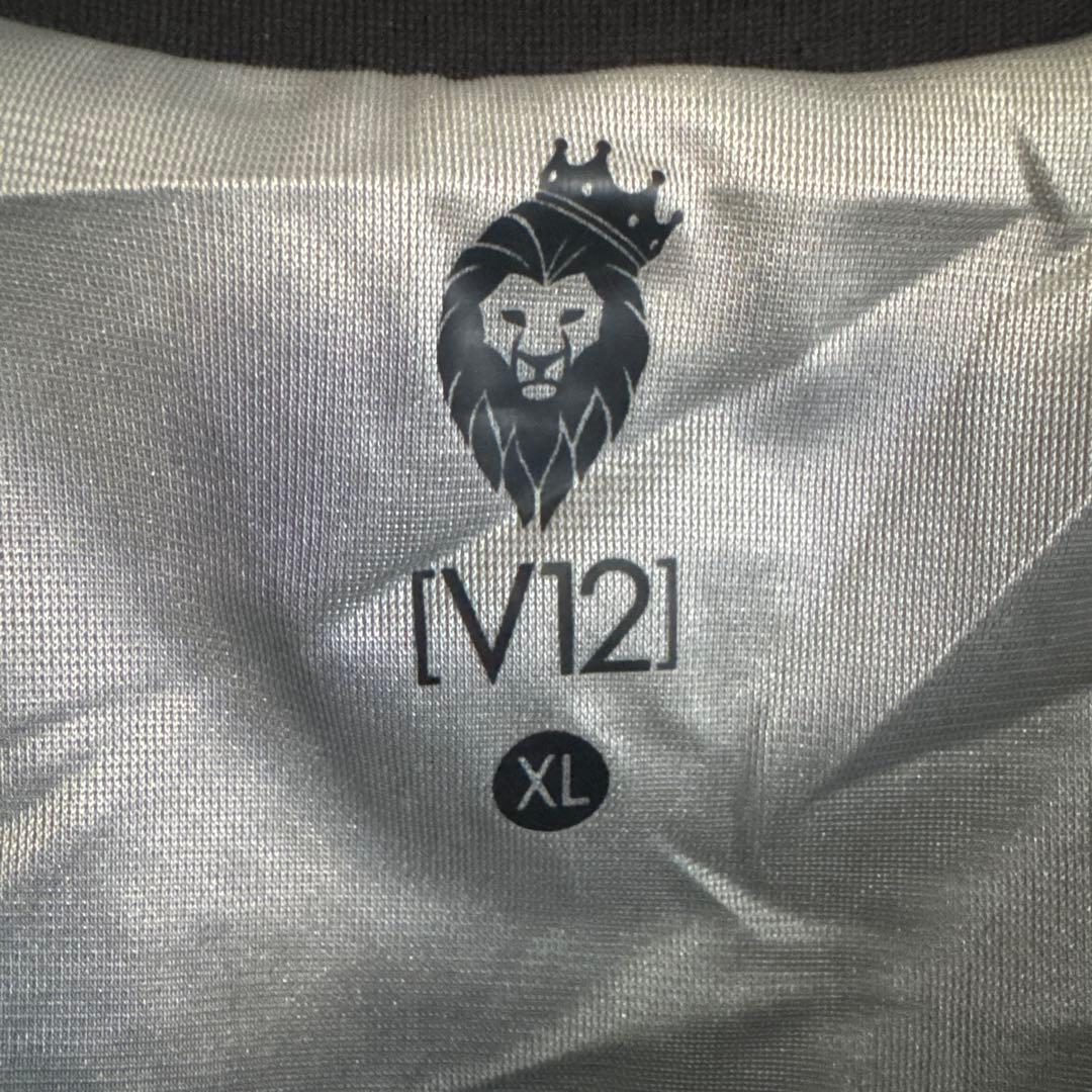 V12 ブラック XL ウインドブレーカー