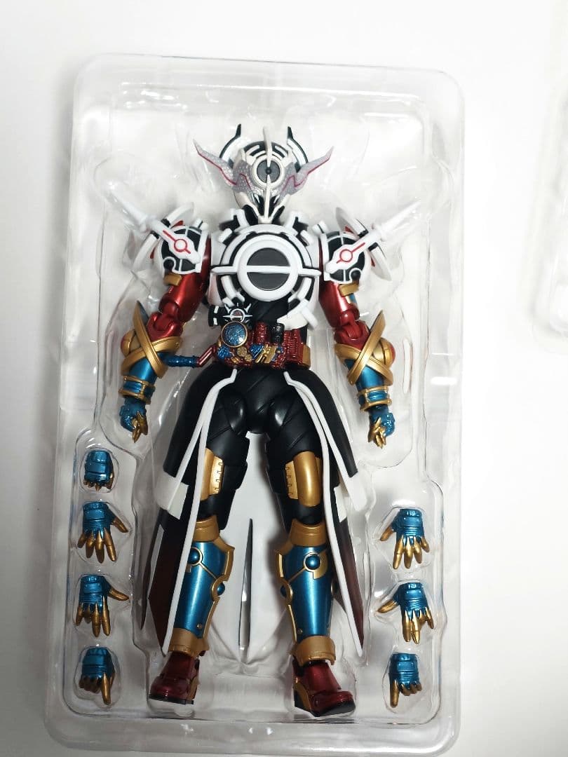 仮面ライダーエボル　ブラックホールフォーム　S.H.フィギュアーツ