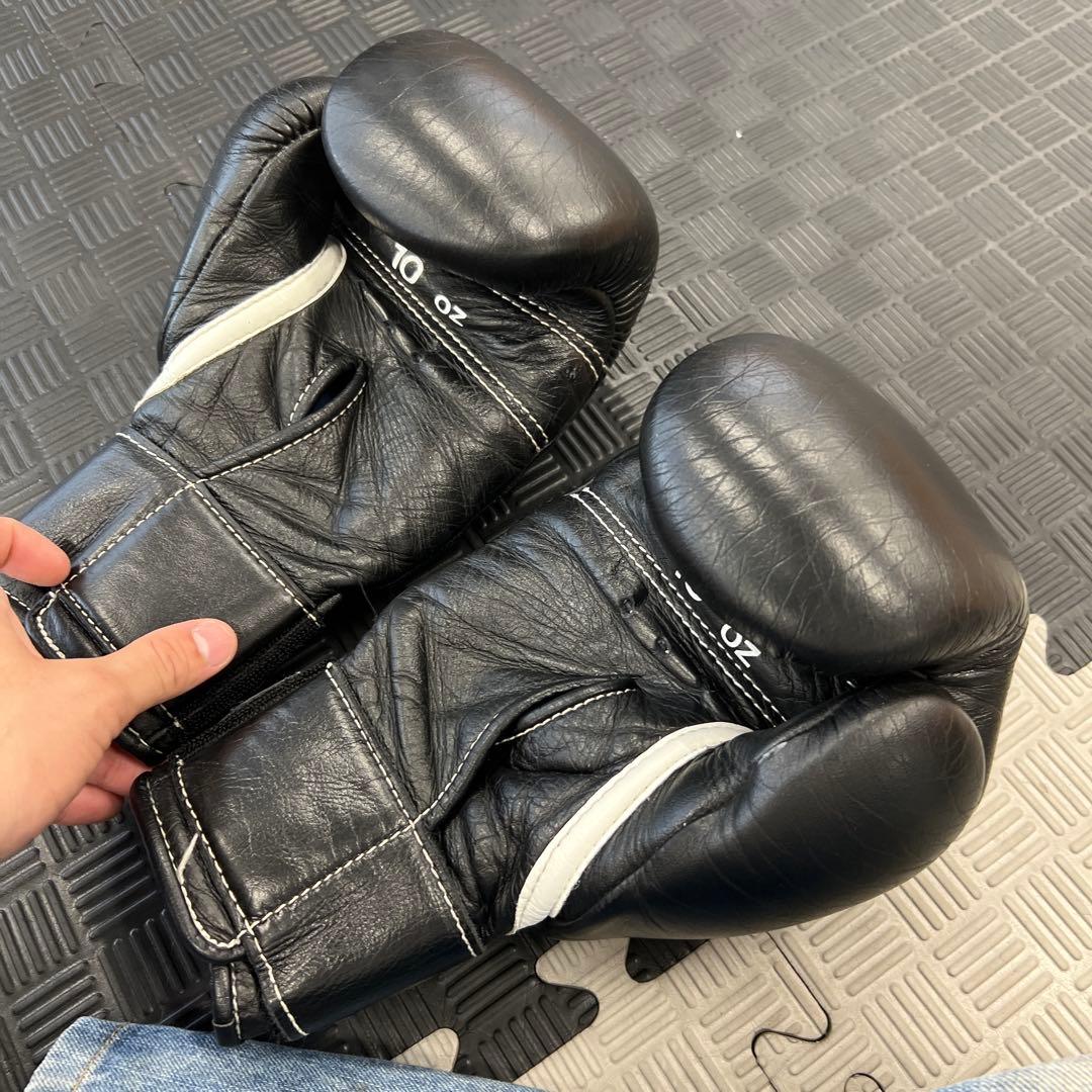 Winning ボクシンググローブ 10oz ブラック