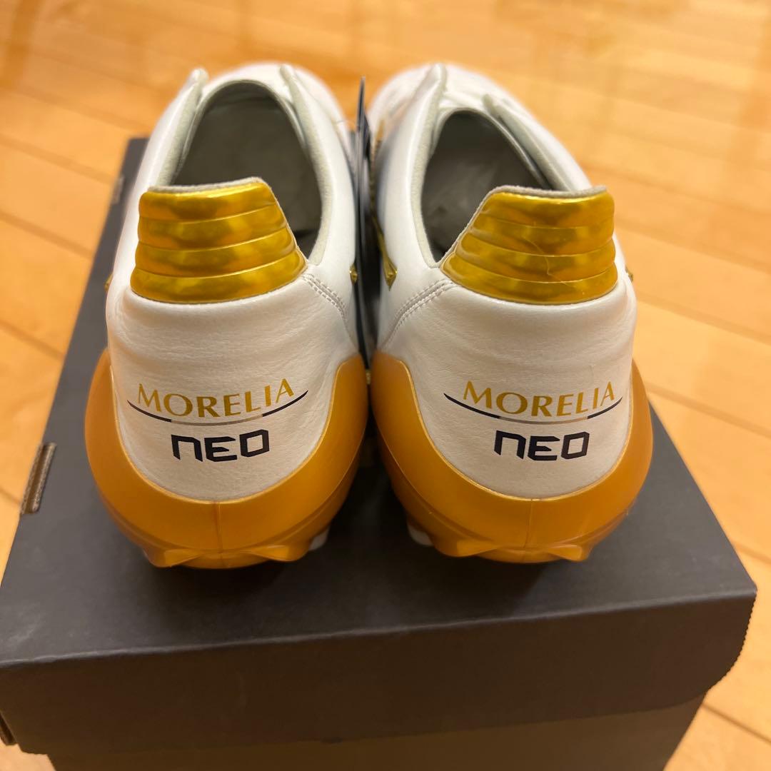 Mizuno Morelia NEO2 ホワイト/ゴールド スパイク