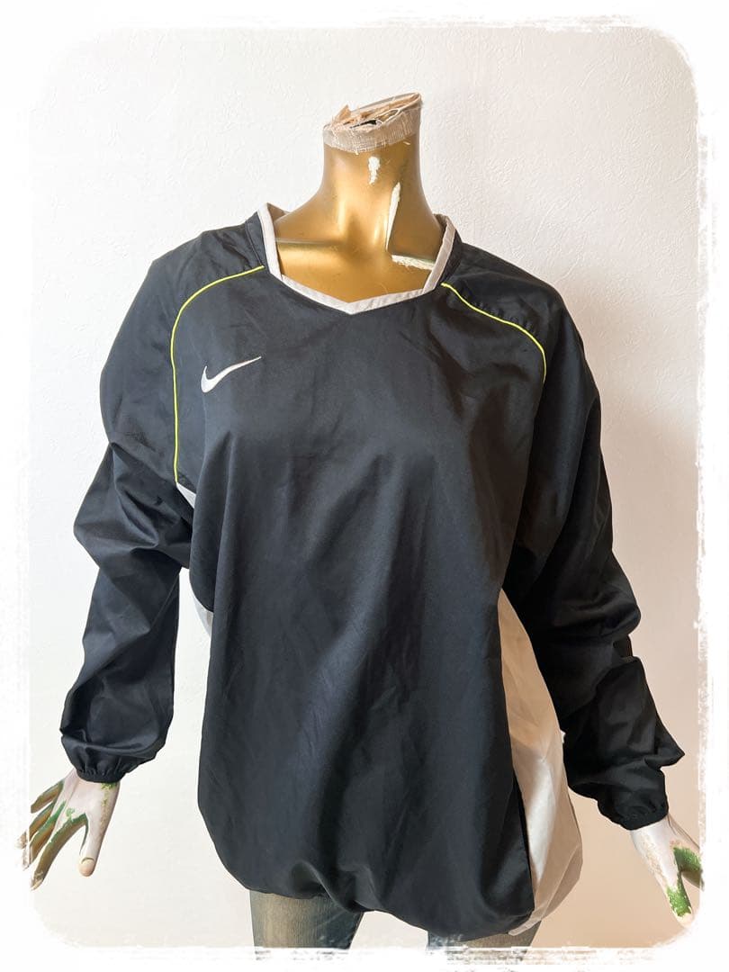 ノア様❤️☘️T20136☘️NIKE プルオーバー ウィンドブレーカーサッカーピステ