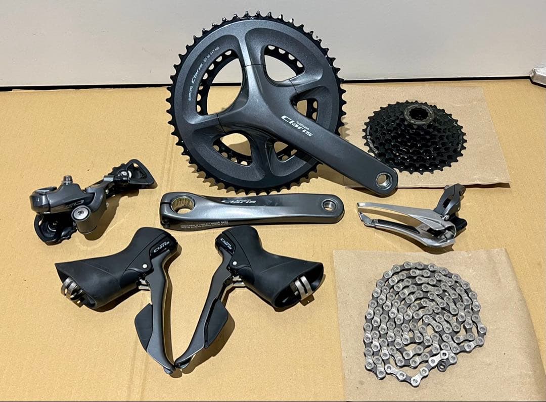 SHIMANO CLARIS R2000 コンポーネントグループセット 8速
