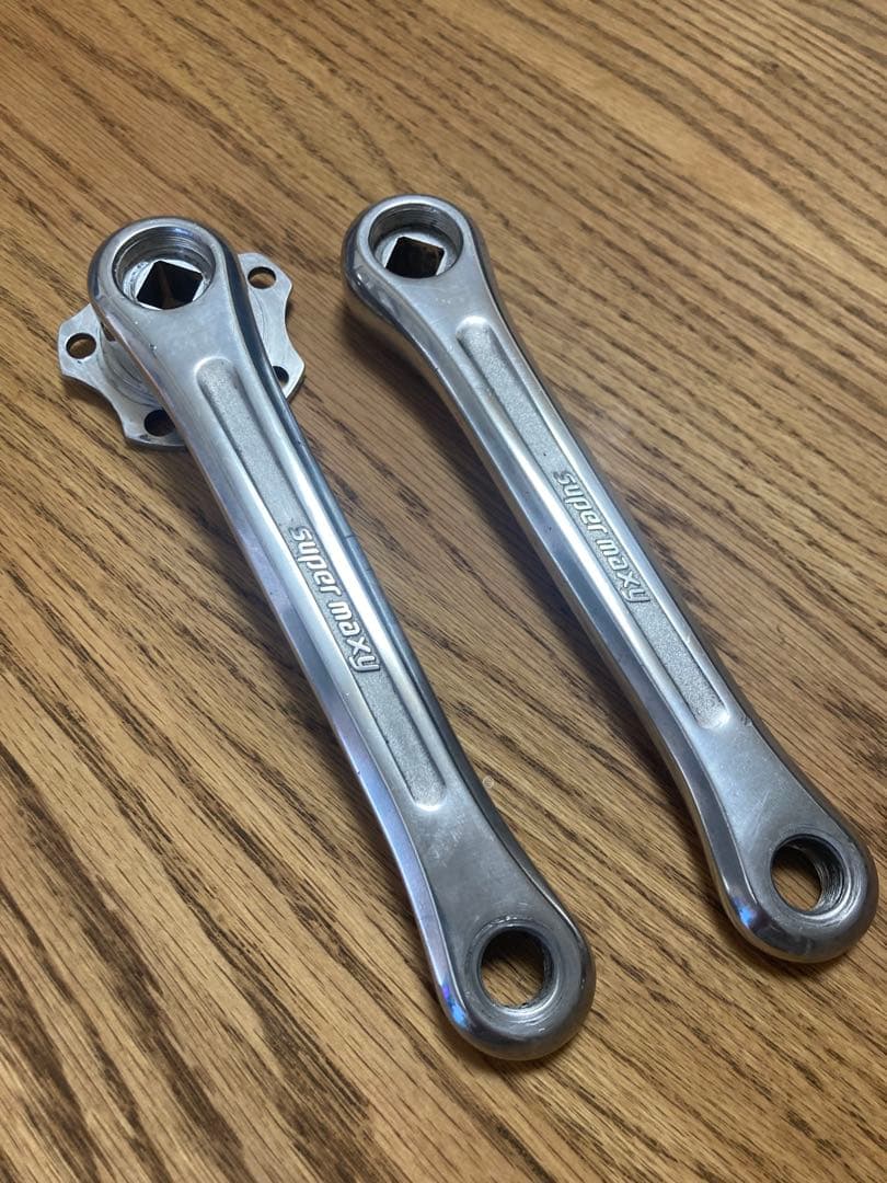 Sugino Super Maxyクランクセット 36T 44T 60T