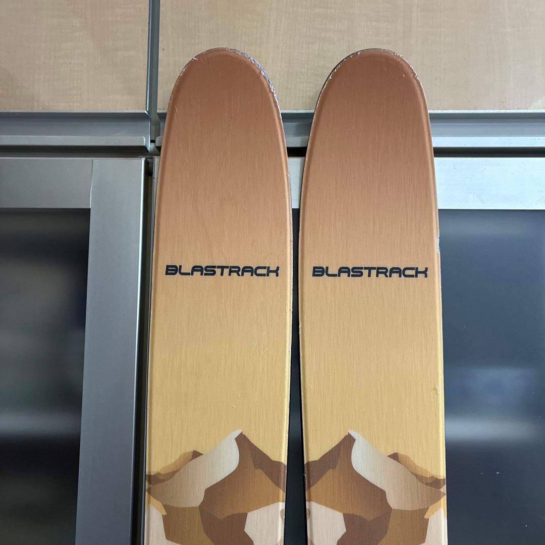 新雪も可！BLASTRACK ブラストラック スキー板 176cm BLAZER