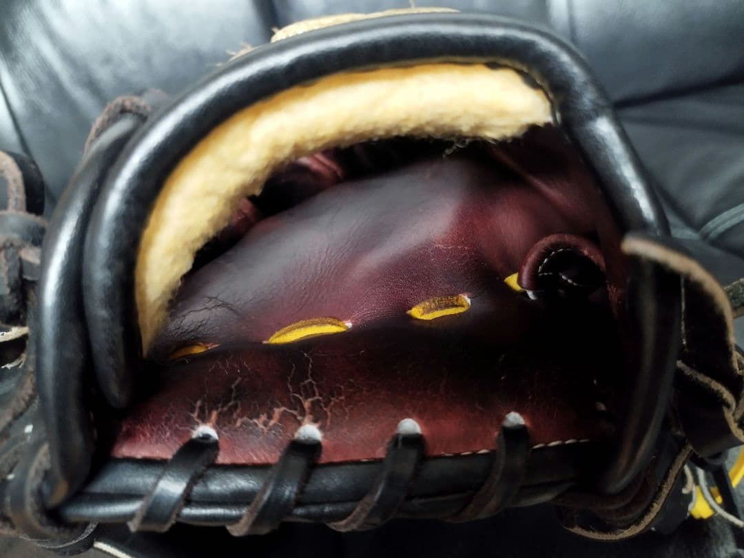 Wilson®stuff 硬式 内野用 グローブ RWO89H 黒 紐変え