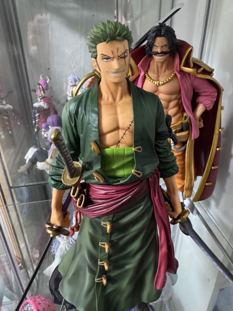 バンプレくじ　ロジャー　ゾロ　フィギュア