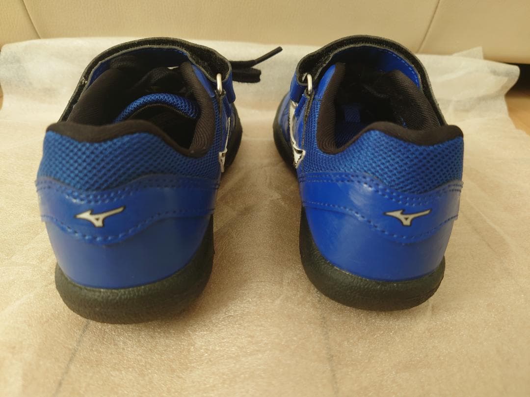 Mizuno　スローイングシューズ　24.0cm