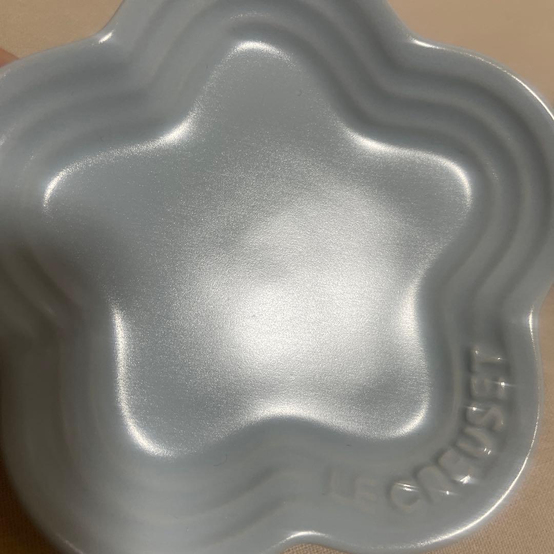 《新品》LE CREUSET ブルー 花型 小皿 3枚セット