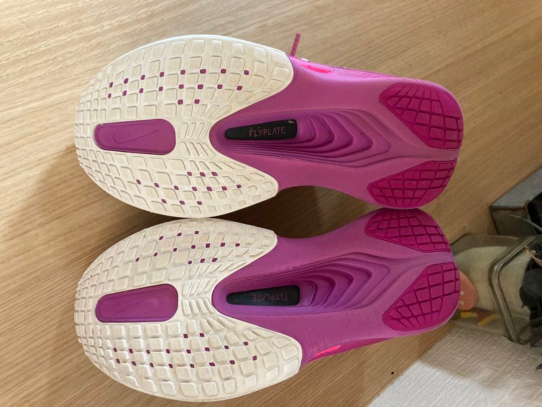 NIKE ズームフライ6 (24.0cm)