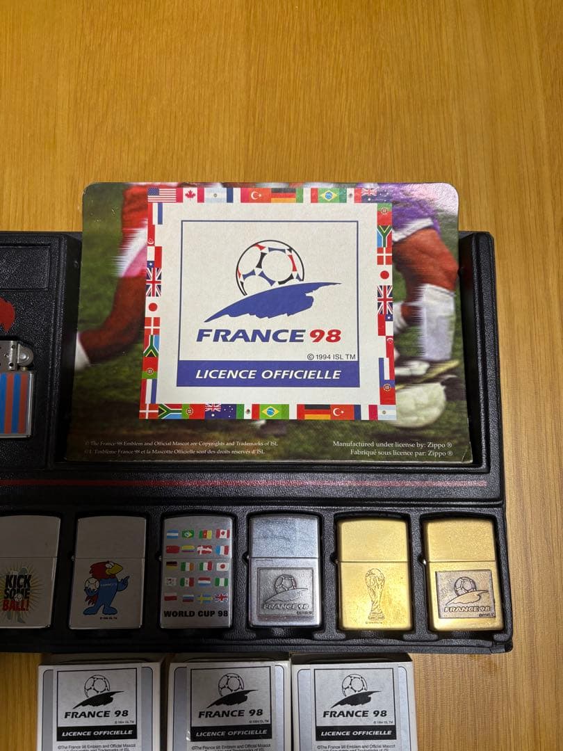 未使用　Zippo 1998年W杯記念品ライター8個セット　付属セット　外箱付属