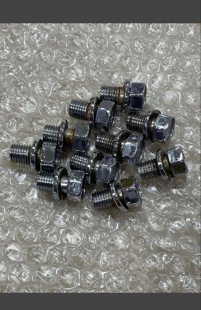 フロントハブカバー 2枚セットボルト付き三菱FUSO国産メッキ高床用 USED品