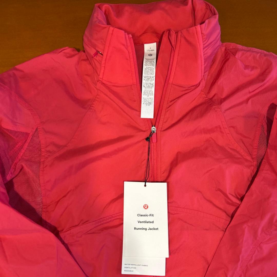ウォーキング・ランニングウェア Lululemon Classic-Fit Ventilated Running