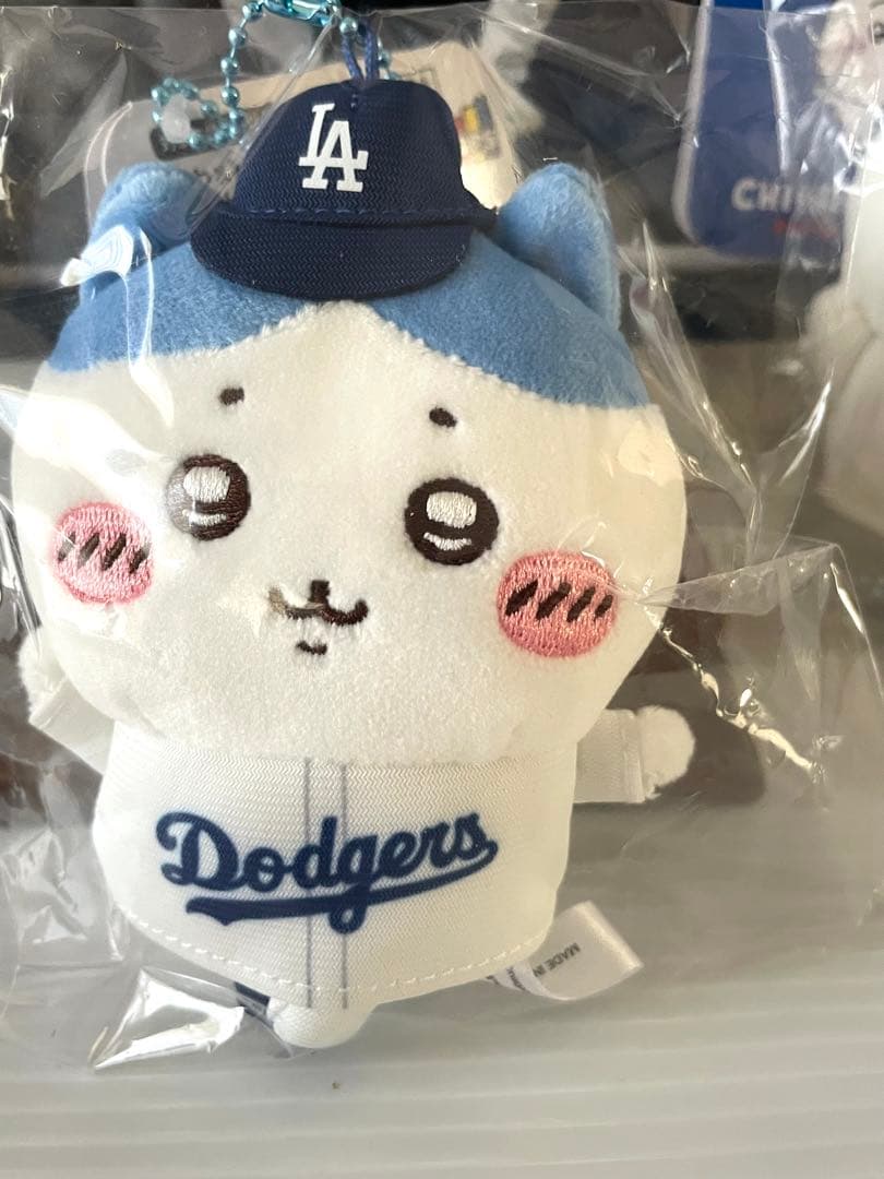 MLBコラボ　ちいかわ3体＆大谷翔平レプリカフォトセット
