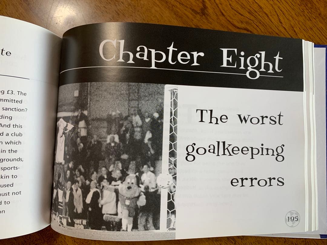 ＂The Worst of Football＂醜いプレーを集めた珍本！