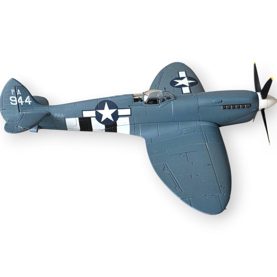 HM 1/48エアパワーシリーズ HA7606 スピットファイアPR.Mk.XI