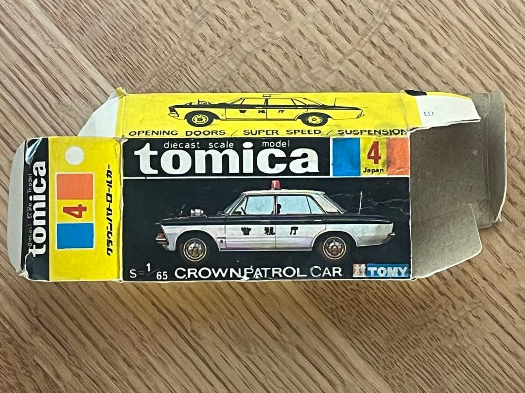 Z*中様 ◆トミカ No.4 トヨタ クラウン パトロールカー 黒箱 パトカー