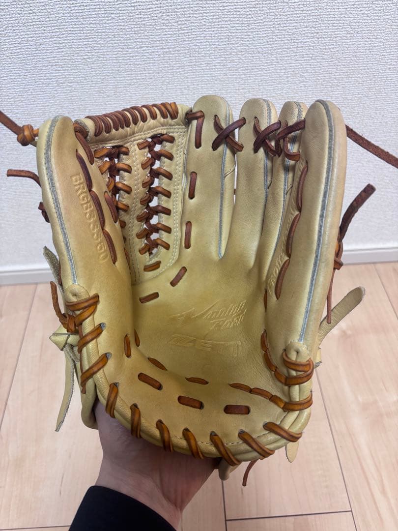 ZETT 軟式グローブ クリーム色 右投げ用　型付け済み