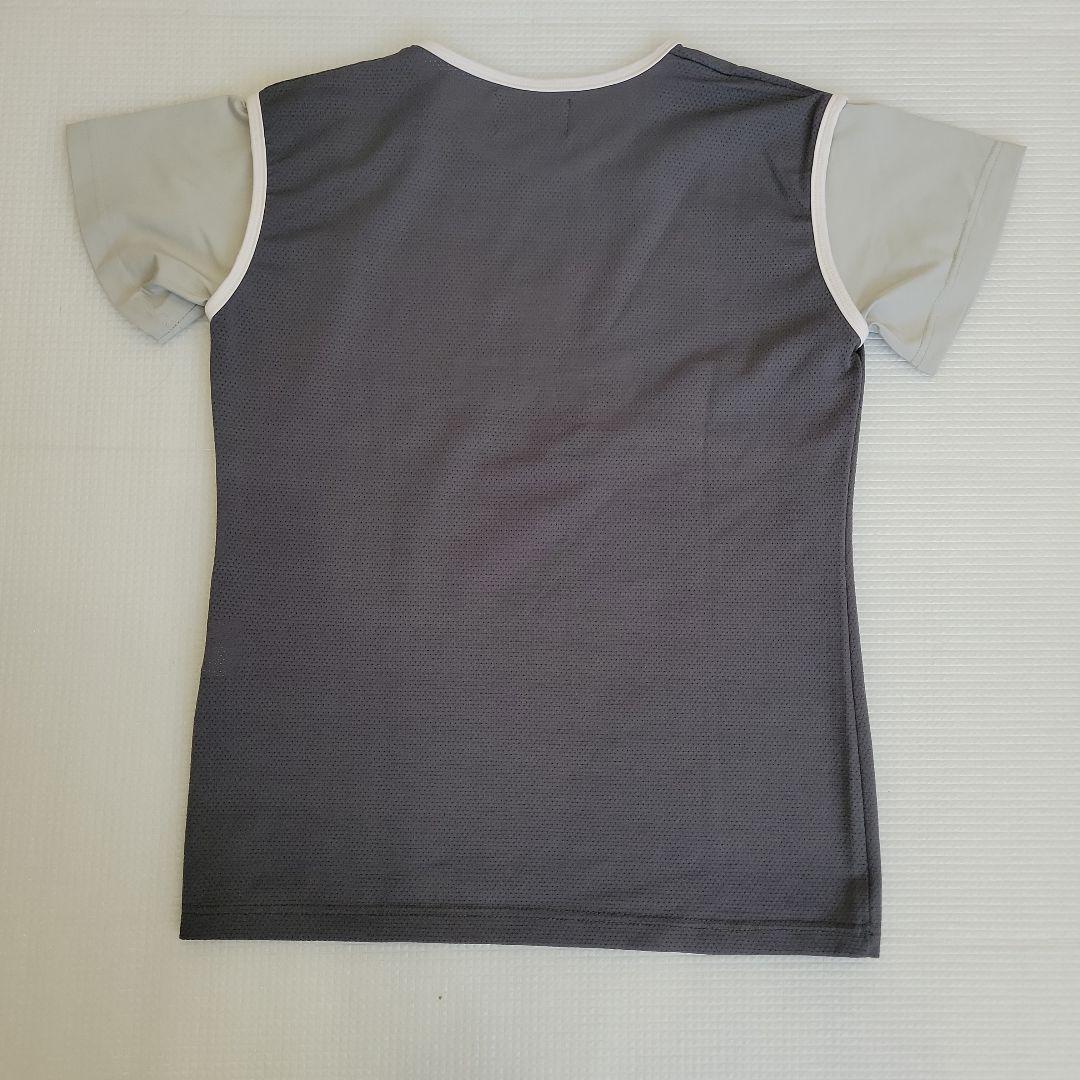 値下げしました‼️　FENDI　Tシャツ