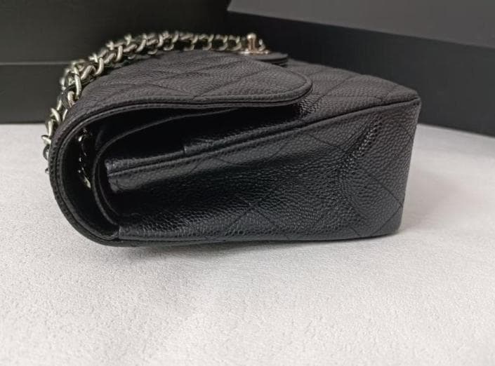 CHANEL シャネル キャビアスキン 25 ショルダーバッグ
