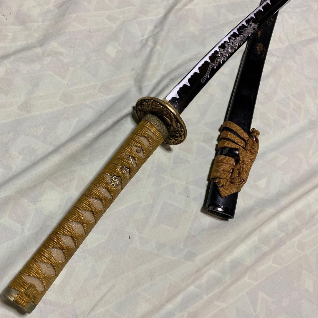模造刀 黄色柄 雲龍楕円金鍔 花火絵黒鞘