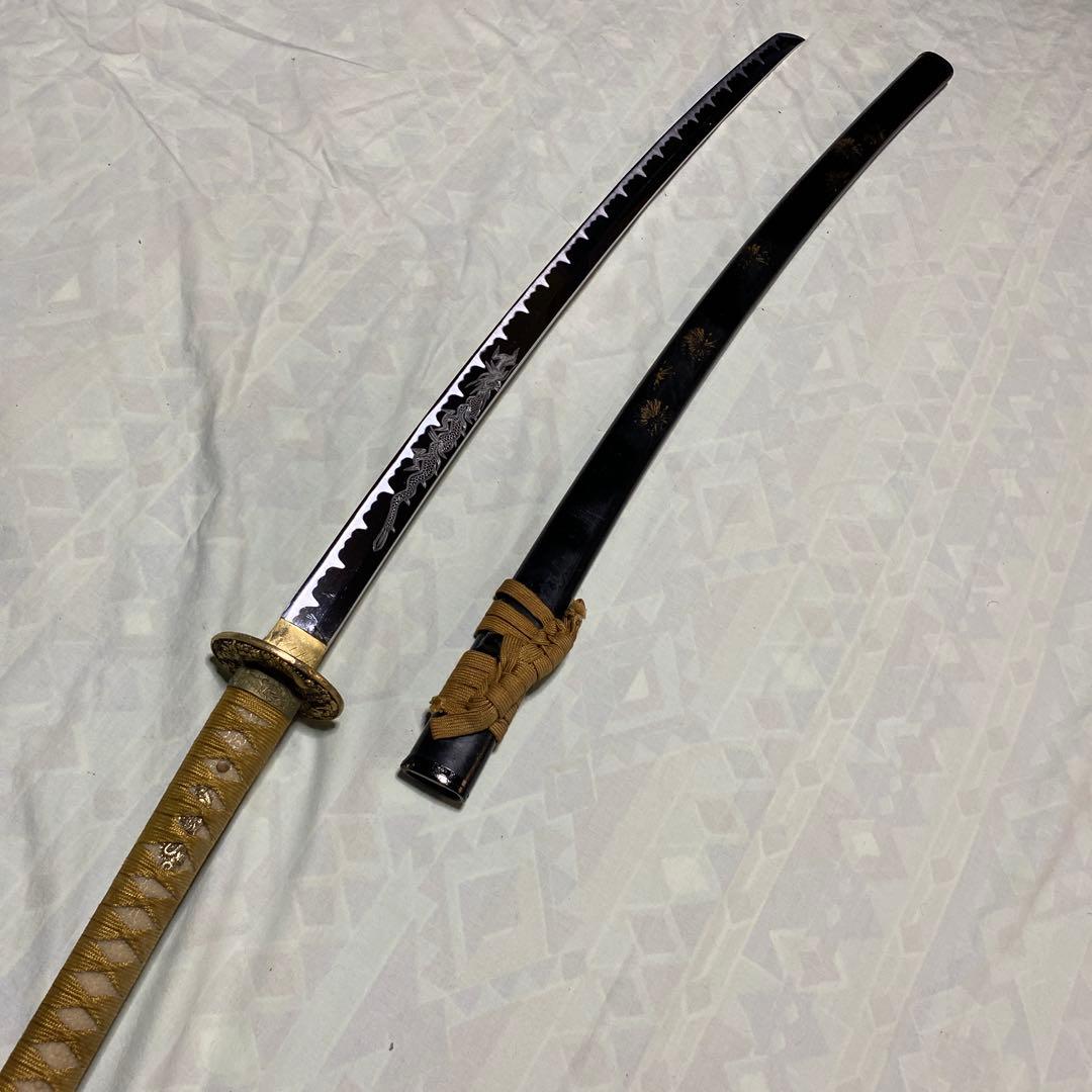 模造刀 黄色柄 雲龍楕円金鍔 花火絵黒鞘