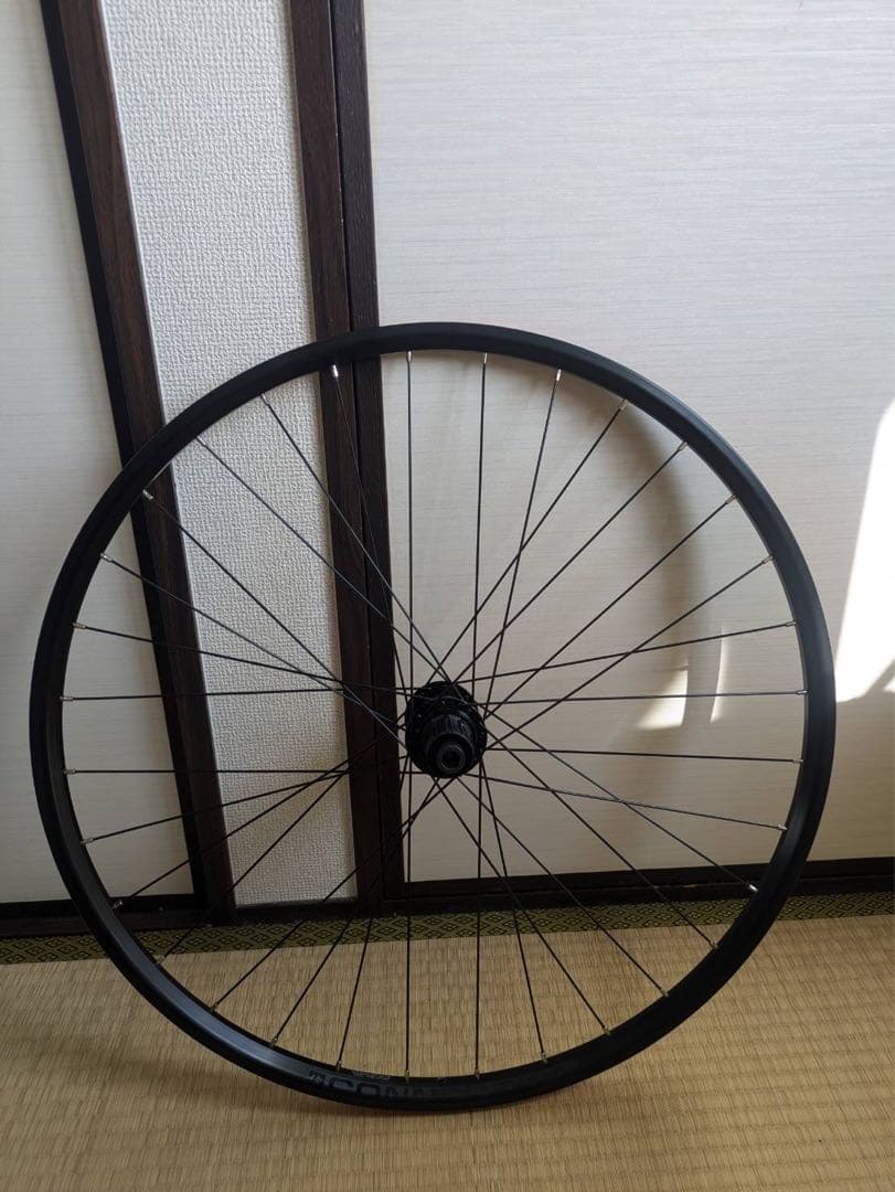 ボントレガー　コネクション　TREK MARLIN+6 純正ホイール