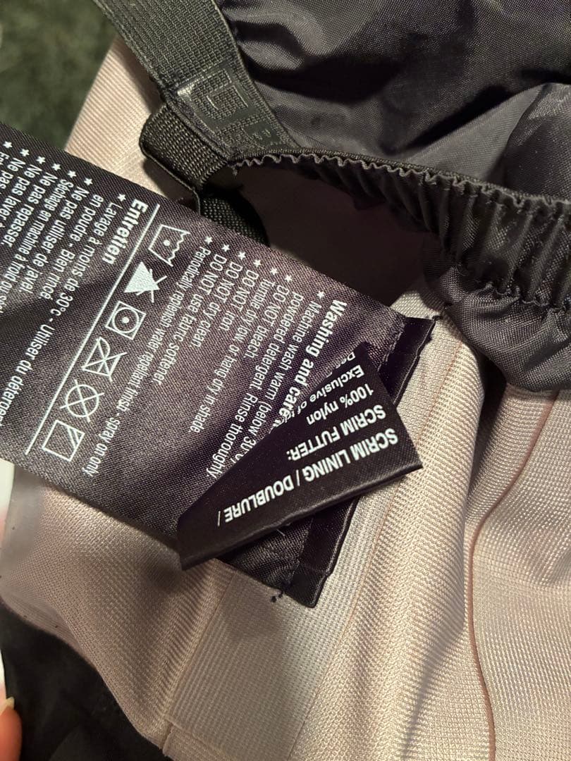BURTON idiom スノーボードウェア　ジャケット　黒