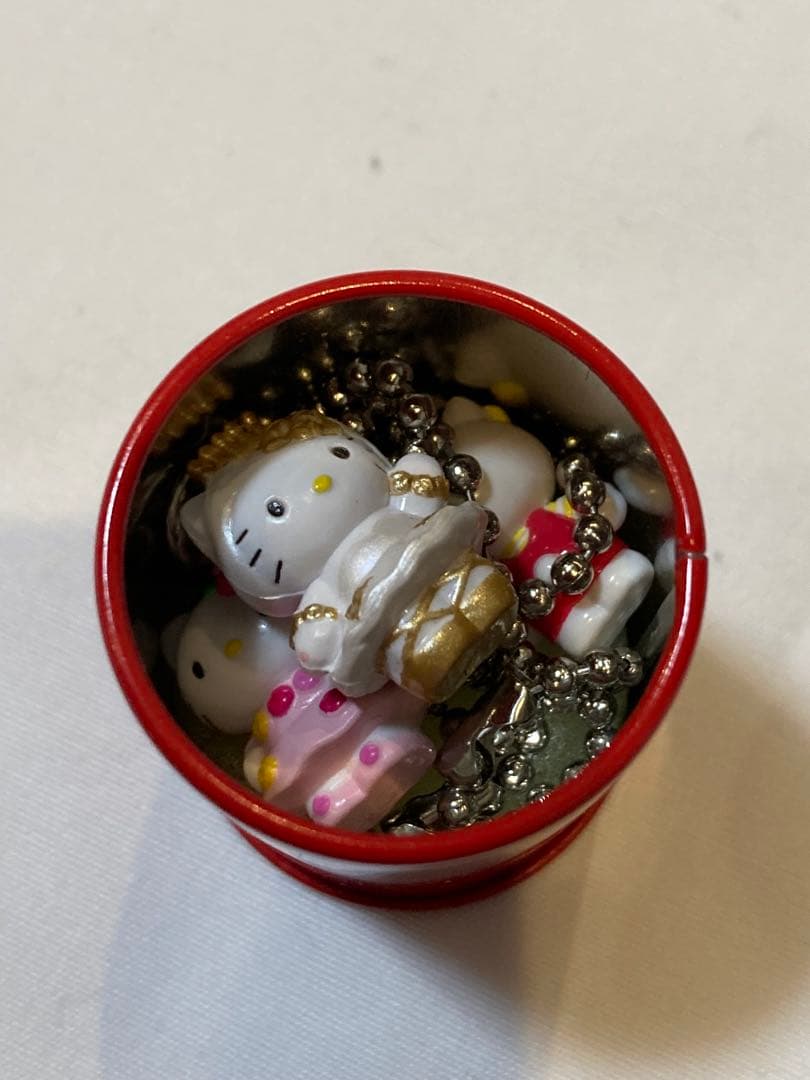 希少品 レア レトロ ハローキティ キーホルダー3個セット 缶かん付き