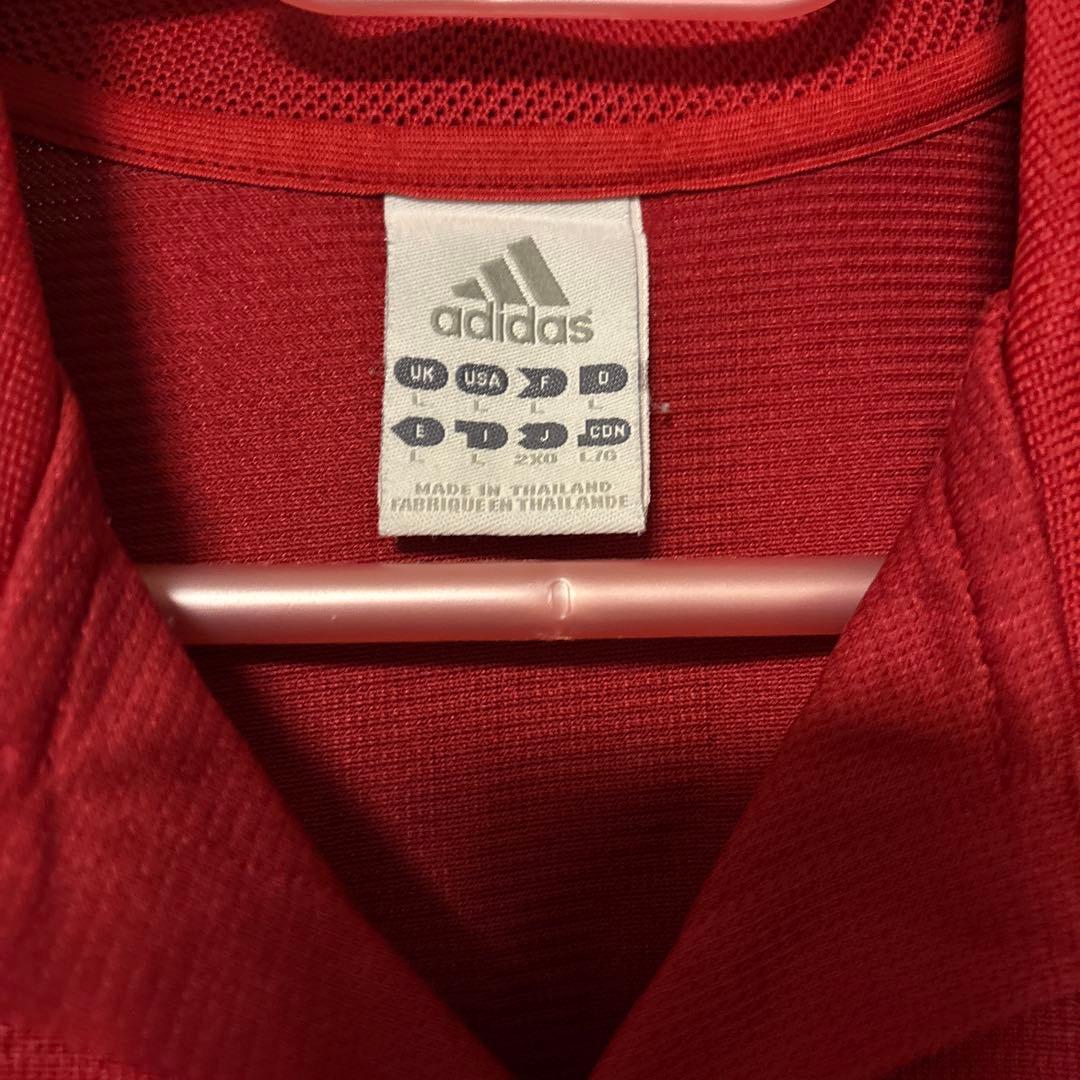 アディダス製サッカーラトビア代表ユニフォーム