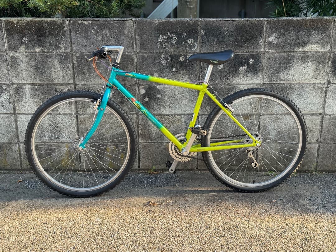 人気モデル ARAYA Muddy Fox 完成車 レストアベース