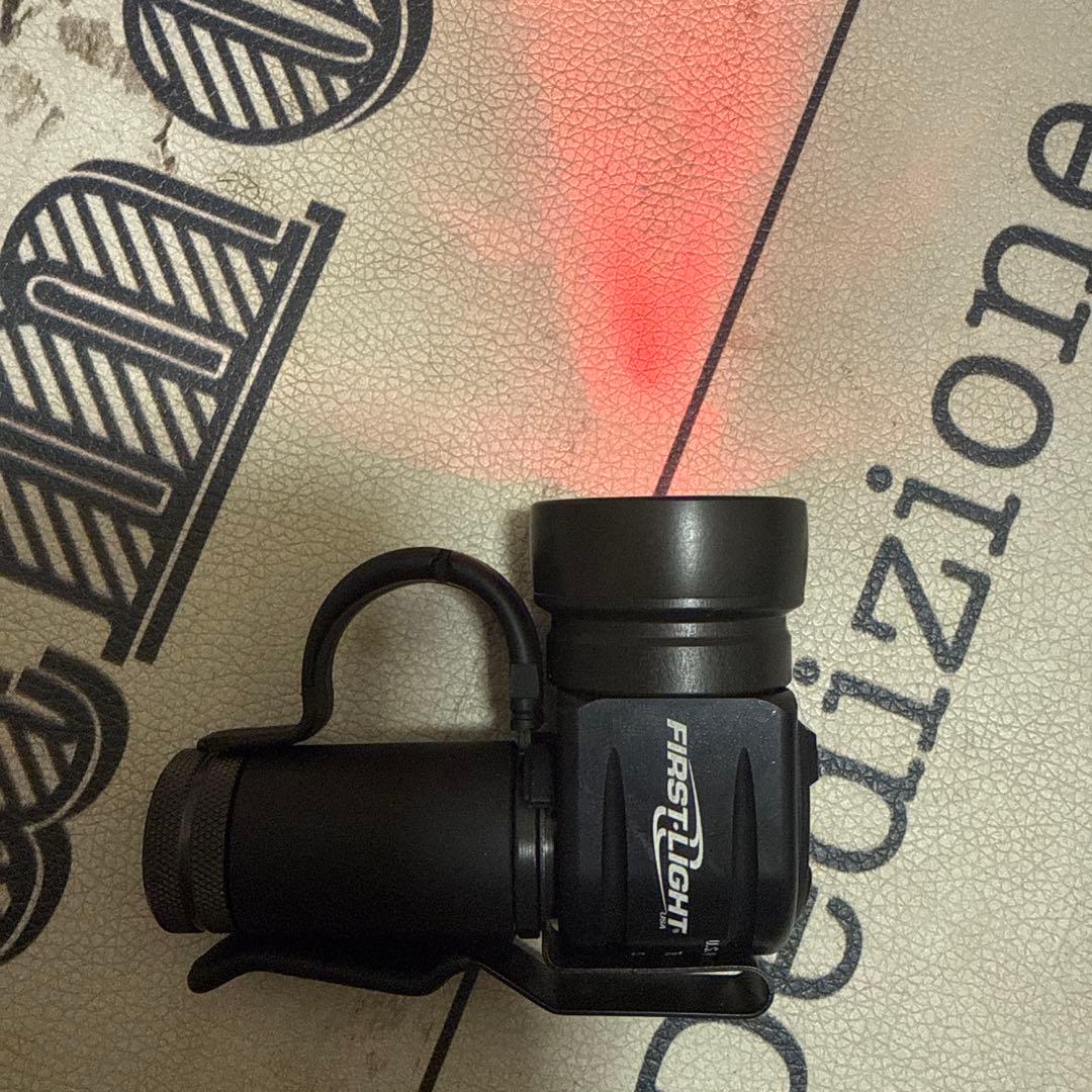FIRST-LIGHT Tomahawk MC フラッシュライト　警察