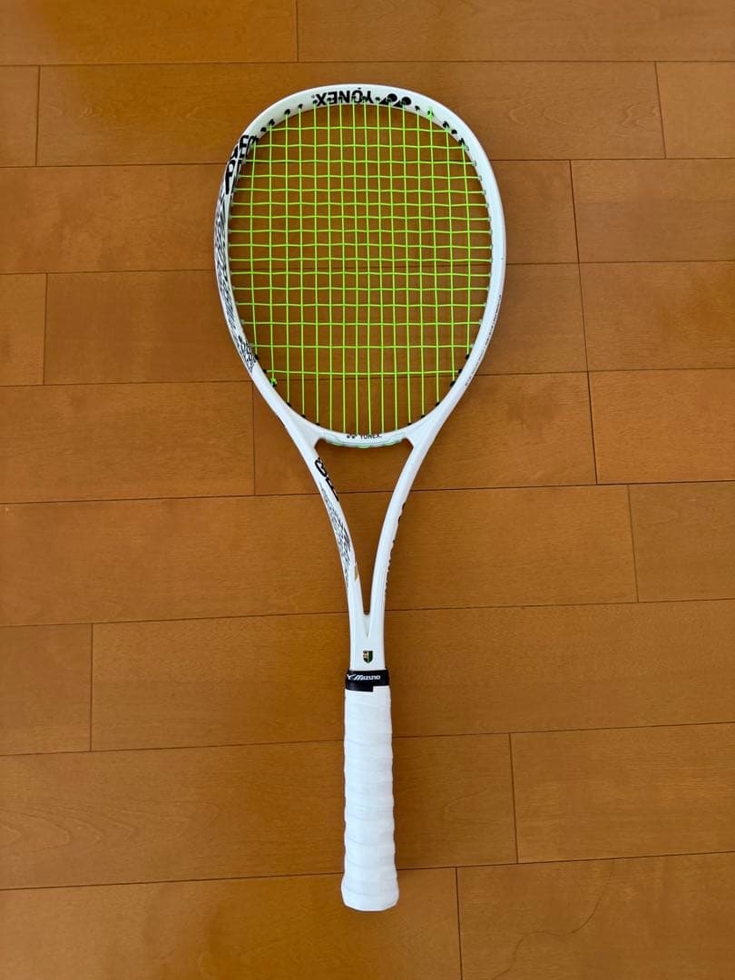 YONEX テニスラケット ホワイト/グリーン