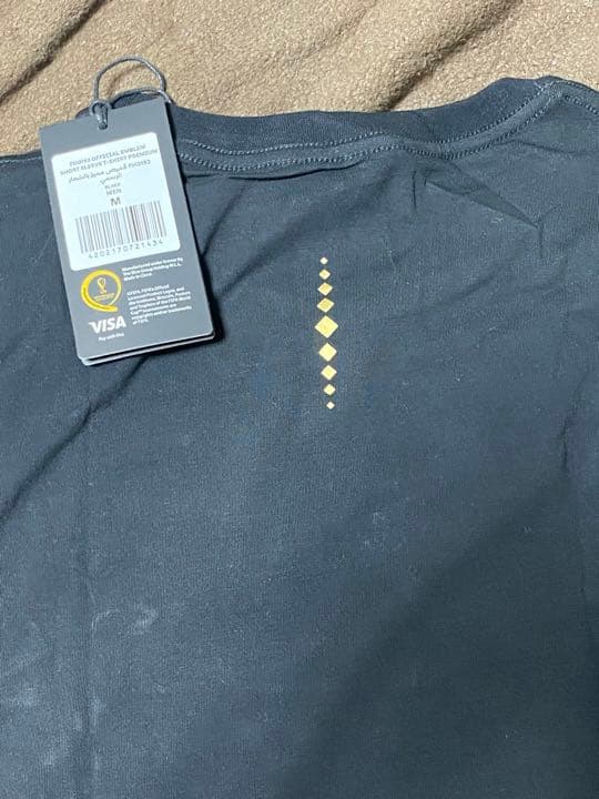 2022カタールワールドカップ公式Tシャツ　新品未開封Lサイズ　黒