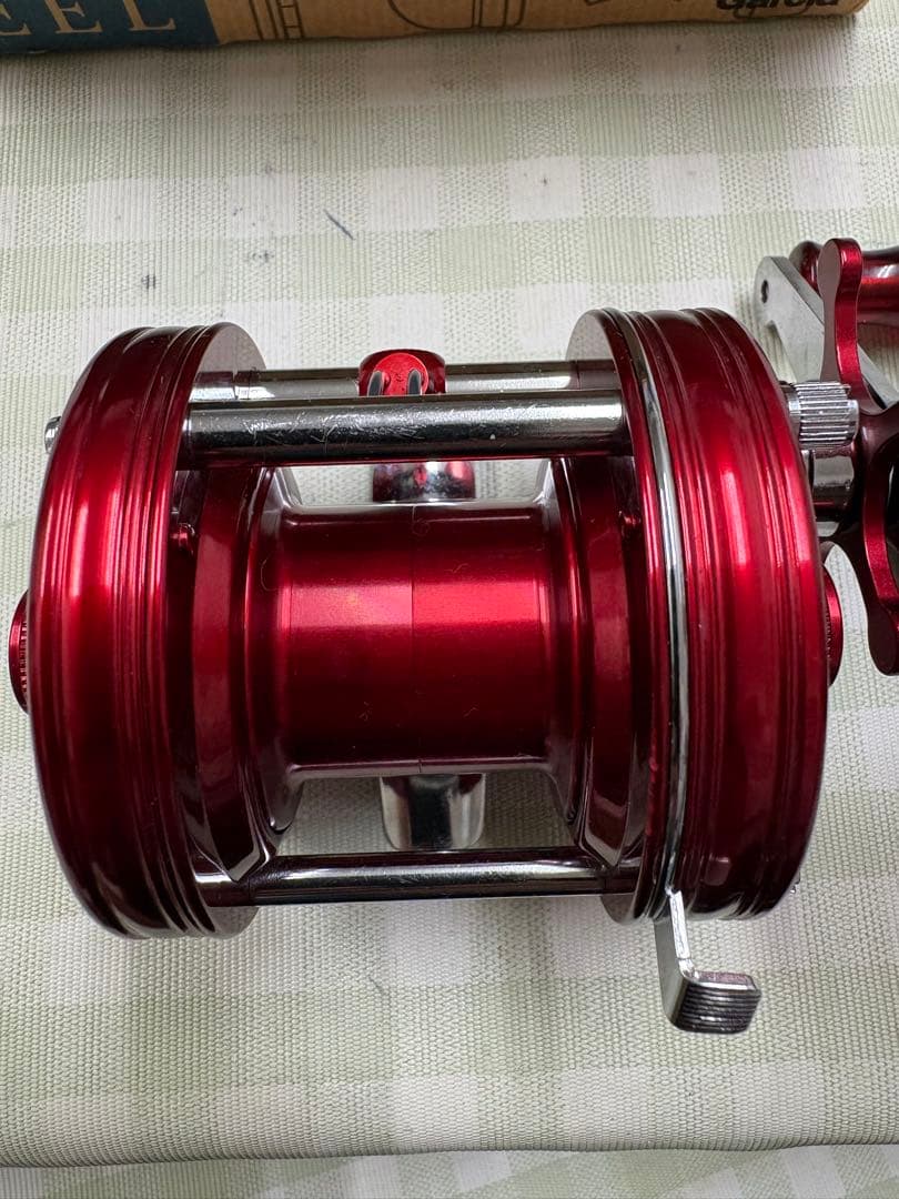 アブガルシア アンバサダー 5500Cクラッシック レッド カスタム
