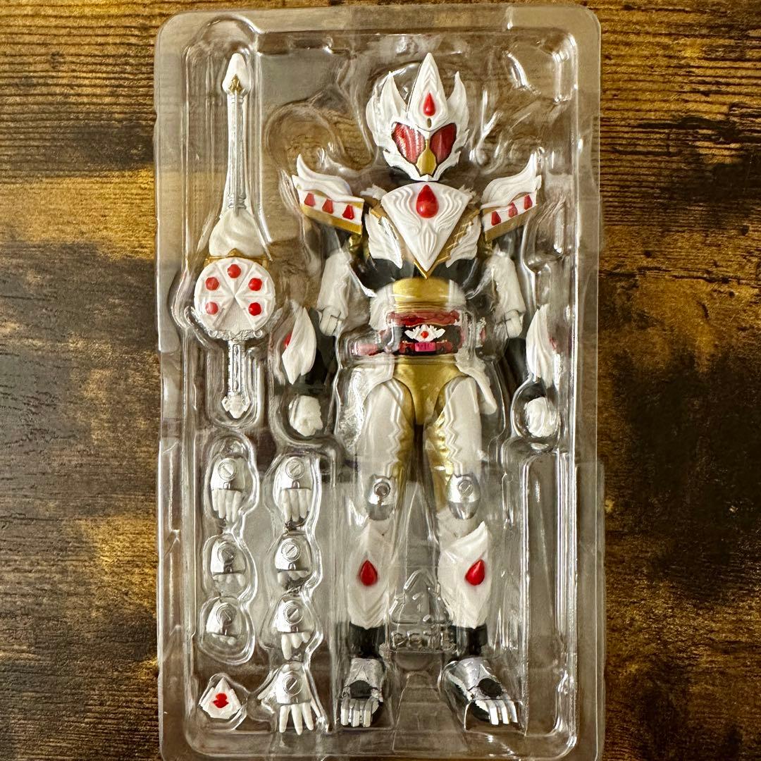 t*i様 【S.H.Figuarts】仮面ライダーガヴ ケーキングフォーム