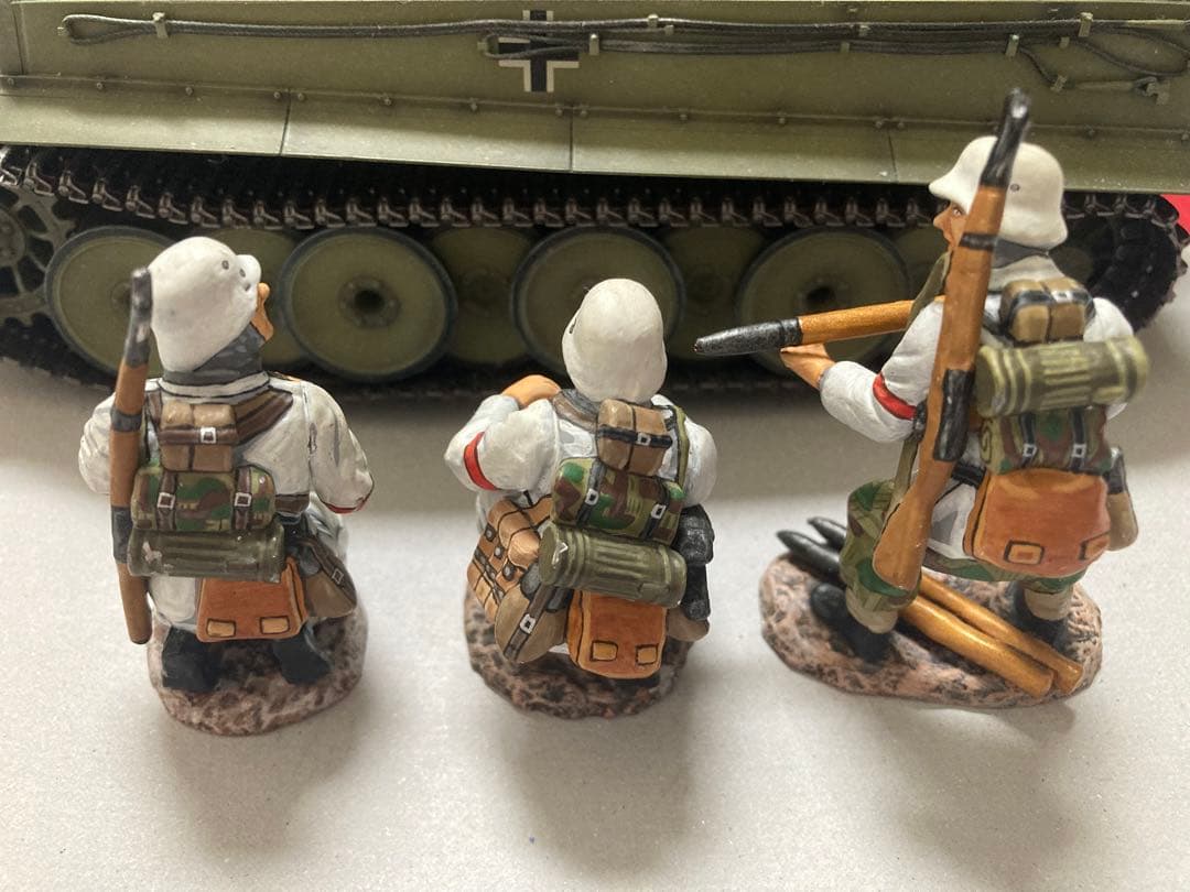 ドイツ軍 フィギュア  3体 60mm 約1/35