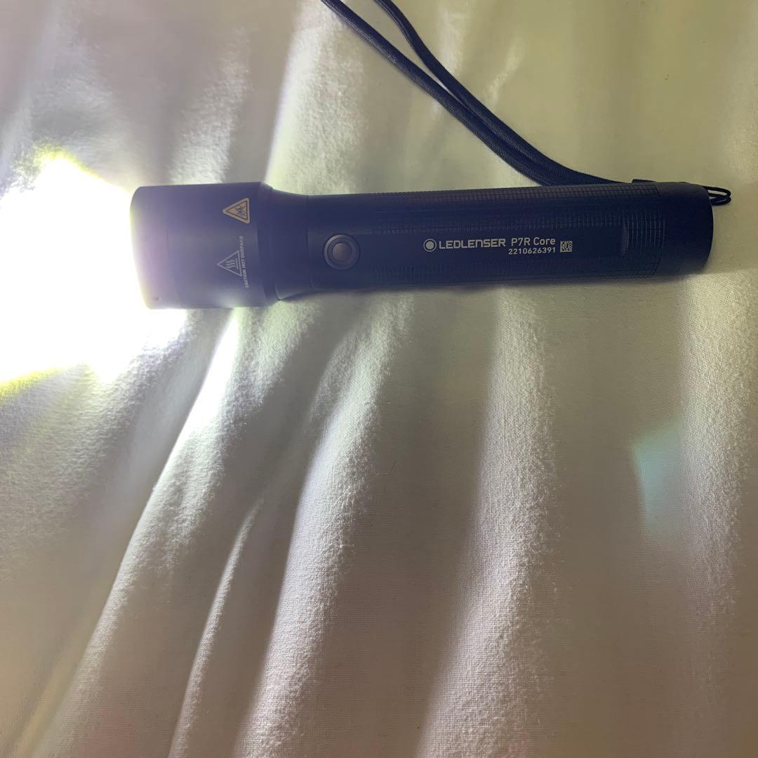LEDLENSER P7R Core 懐中電灯