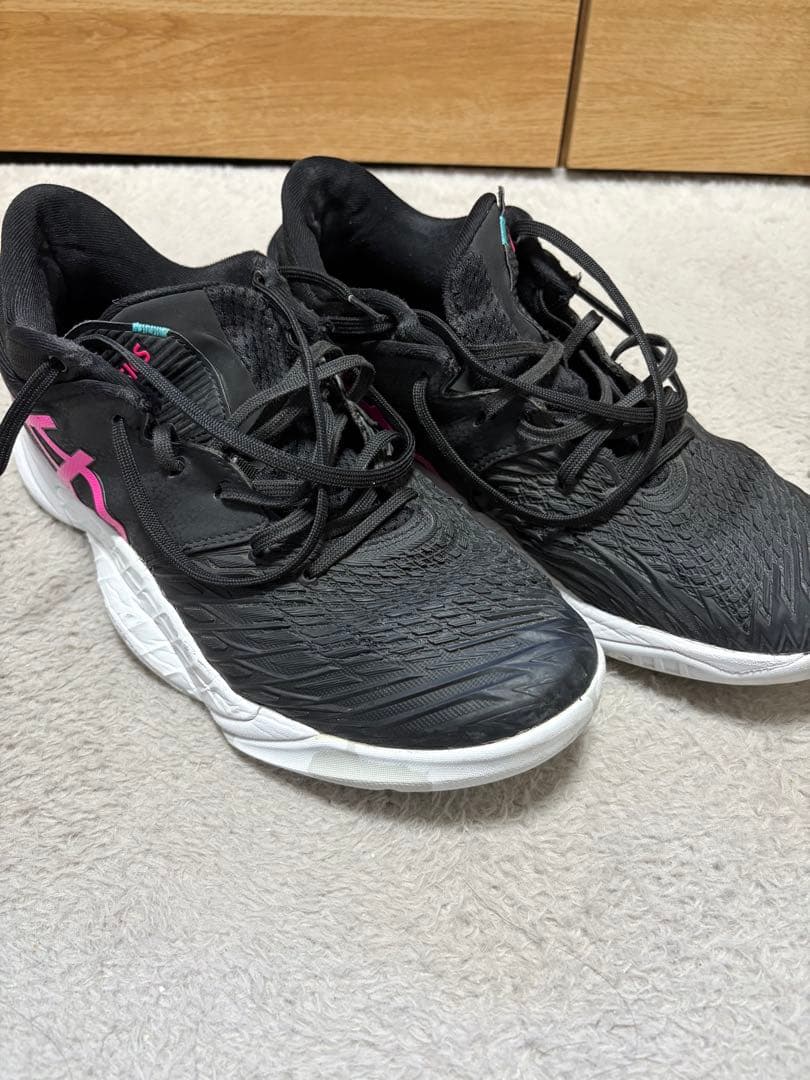 ASICS バスケットボールシューズ アンプレアルス　low
