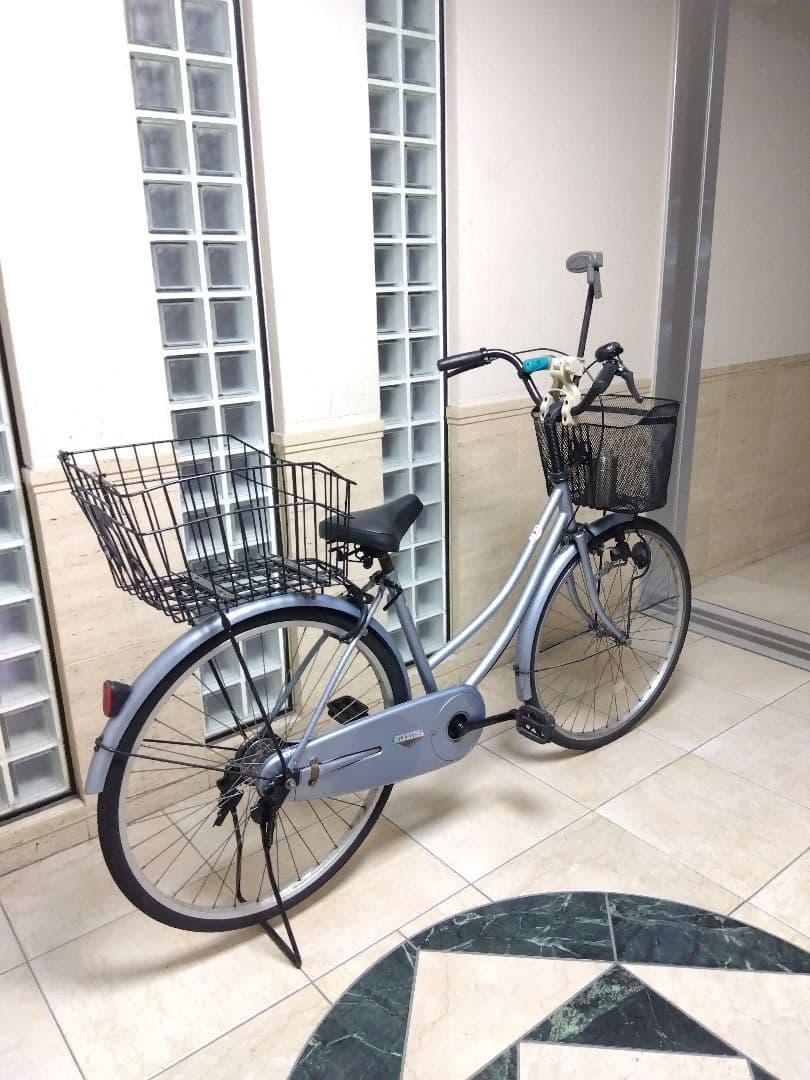 自転車　ママチャリ さすべぇ付き LEDライト ブルー 付き Rチューブタイア