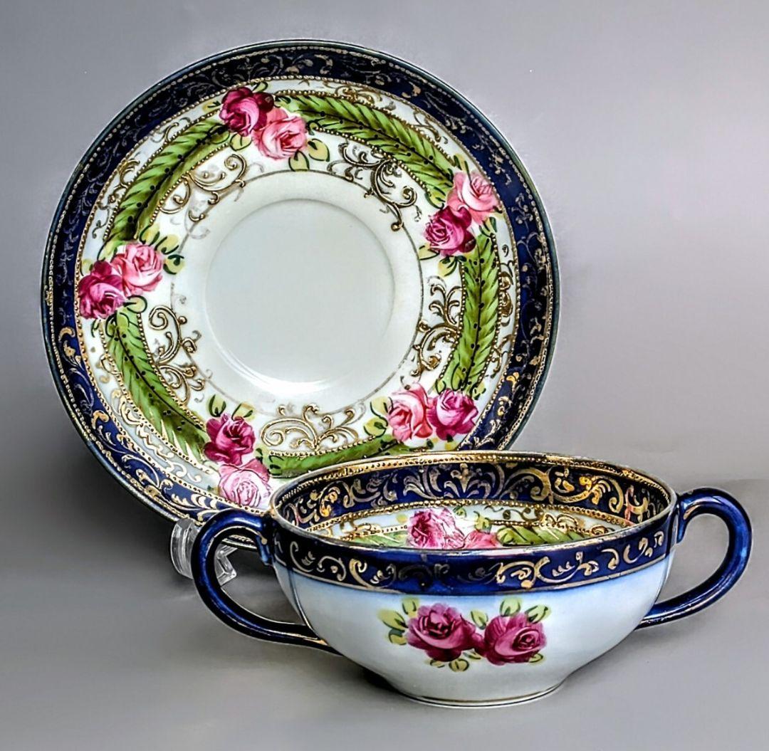 オールドノリタケ メープルリーフ印コバルト金盛上 薔薇文様 カップ＆ソーサー