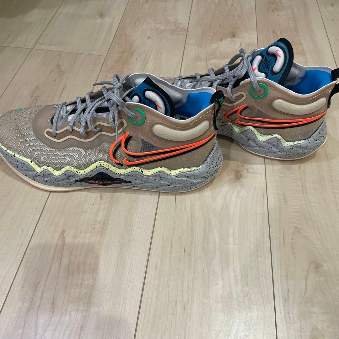 Nike バスケットボールシューズ グレー/オレンジ