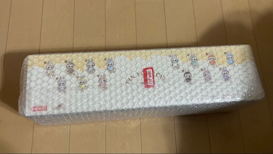 【入手困難・新品未開封】POP MART ラブブPIN FOR LOVE